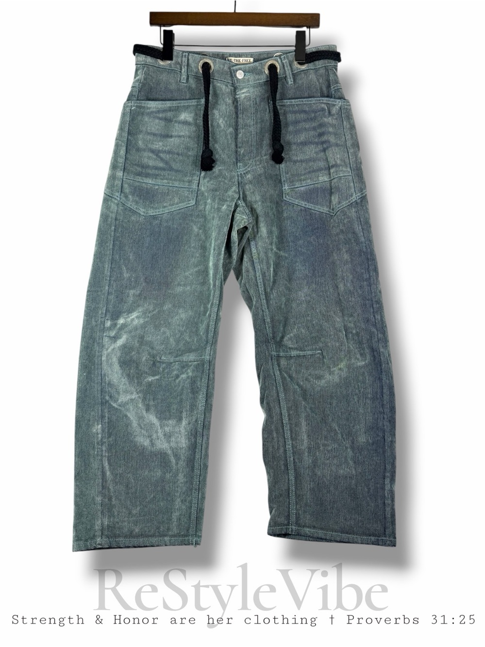 WE THE FREE PEOPLE Women’s Size 27 Jeans Moxie Flocked Velvet Barrel Oversized